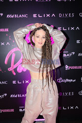 Pudelek Pink Party