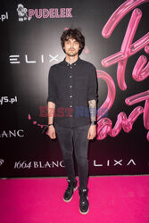 Pudelek Pink Party