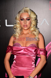 Pudelek Pink Party
