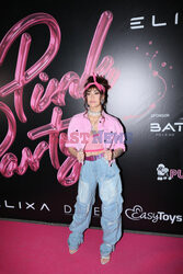 Pudelek Pink Party