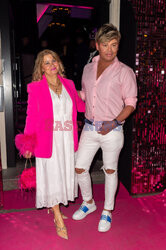 Pudelek Pink Party