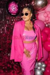 Pudelek Pink Party