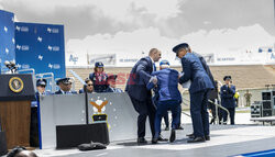 Prezydent Biden upadł podczas ceremonii w Akademii Sił Powietrznych