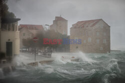 Orkan Ciaran uderza w Europę