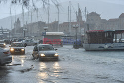 Orkan Ciaran uderza w Europę