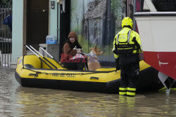 Orkan Ciaran uderza w Europę