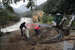 Orkan Ciaran uderza w Europę