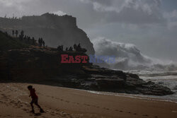 Orkan Ciaran uderza w Europę