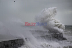 Orkan Ciaran uderza w Europę