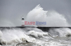 Orkan Ciaran uderza w Europę