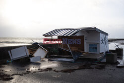 Orkan Ciaran uderza w Europę