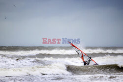 Orkan Ciaran uderza w Europę