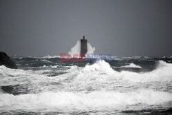 Orkan Ciaran uderza w Europę