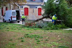 Orkan Ciaran uderza w Europę