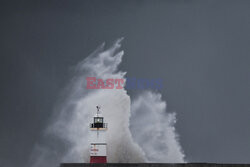 Orkan Ciaran uderza w Europę