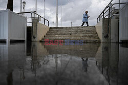 Orkan Ciaran uderza w Europę