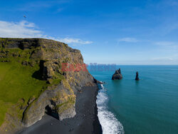 Czarne plaże Islandii - Redux