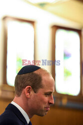 Książę Walii w synagodze