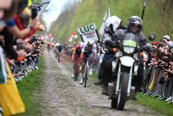 Wyścig Paris Roubaix 2024