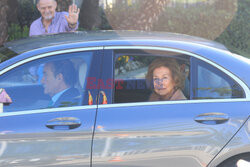 Królowa Sofia wychodzi ze szpitala