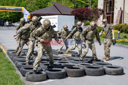 Szkolenia wojskowe dla cywilów na Ukrainie