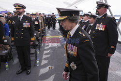 Księżniczka Anna na pokładzie statku HMCS Max Bernays