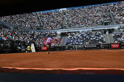 Hubert Hurkacz pokonał Rafaela Nadala na turnieju w Rzymie