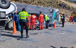 13 osób zginęło w wypadku autobusu w Peru