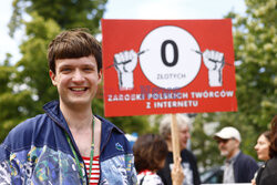 Protest twórców filmowych przed Sejmem ws. tantiem