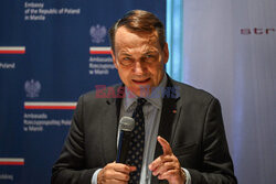 Minister Radosław Sikorski z wizytą na Filipinach