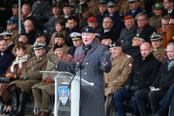 Gen. Parylak obejmuje dowodzenie Korpusem NATO
