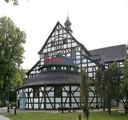 Architektura i sztuka sakralna w Polsce Monk