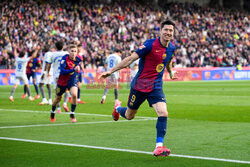 Robert Lewandowski strzelił gola podczas meczu FC Barcelona - Deportivo Alaves