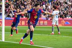 Robert Lewandowski strzelił gola podczas meczu FC Barcelona - Deportivo Alaves