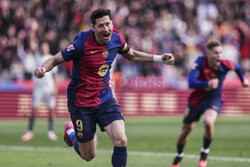 Robert Lewandowski strzelił gola podczas meczu FC Barcelona - Deportivo Alaves