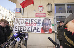 Konferencja Jarosława Kaczyńskiego przed Prokuraturą Okręgową