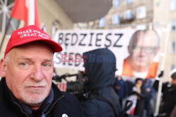 Konferencja Jarosława Kaczyńskiego przed Prokuraturą Okręgową