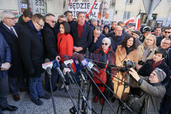 Konferencja Jarosława Kaczyńskiego przed Prokuraturą Okręgową