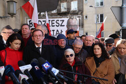 Konferencja Jarosława Kaczyńskiego przed Prokuraturą Okręgową