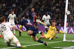 Marcin Bułka zatrzymał PSG
