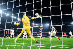 Marcin Bułka zatrzymał PSG