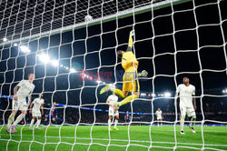 Marcin Bułka zatrzymał PSG