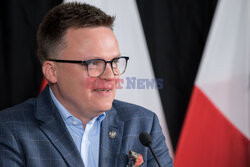Debata Szymona Hołowni i Magdaleny Biejat w Gdyni