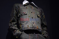 Wystawa Superfine: Tailoring Black Style