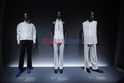 Wystawa Superfine: Tailoring Black Style