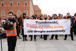 Ostatnie Pokolenie blokuje mosty w Warszawie