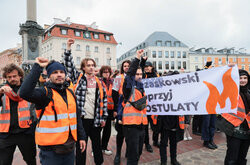 Ostatnie Pokolenie blokuje mosty w Warszawie