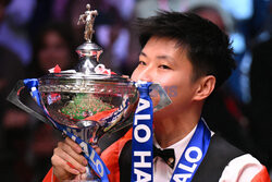 Zhao Xintong mistrzem świata w snookerze 2025