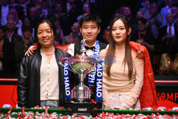 Zhao Xintong mistrzem świata w snookerze 2025