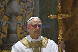 Papież Leon XIV podczas mszy z kardynałami w Kaplicy Sykstyńskiej